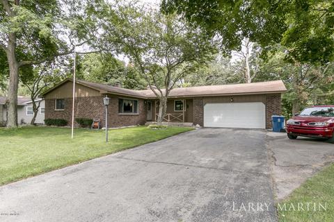 1745 Broadview Dr, Jenison, MI 49428 photo 2