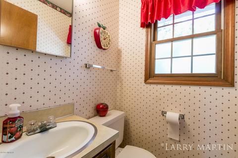1745 Broadview Dr, Jenison, MI 49428 photo 18