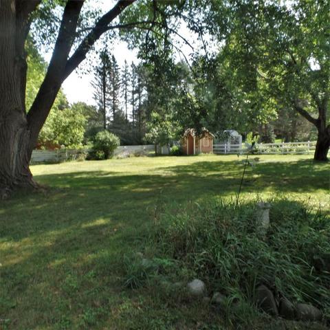 405 Bailey Dr, Big Rapids, MI 49307 photo 4