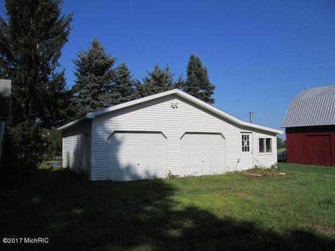 2610 E Powers Rd, Custer, MI 49405 photo 2