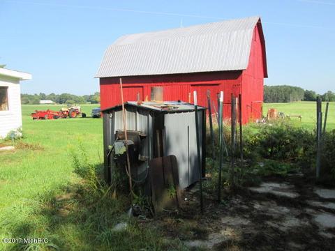 2610 E Powers Rd, Custer, MI 49405 photo 4
