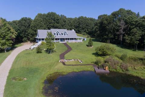 40 2nd St, Plainwell, MI 49080 photo 5