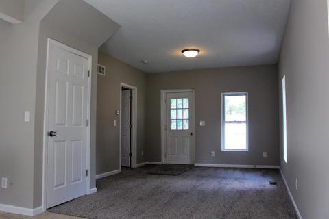 121 E Isabelle St, Belding, MI 48809 photo 4
