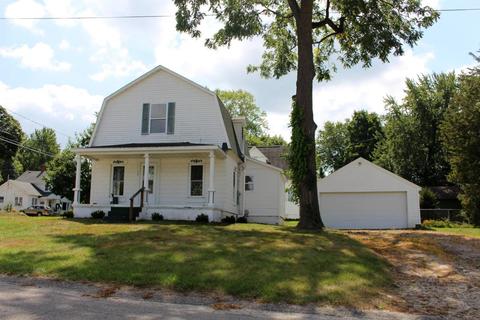 121 E Isabelle St, Belding, MI 48809 photo 1