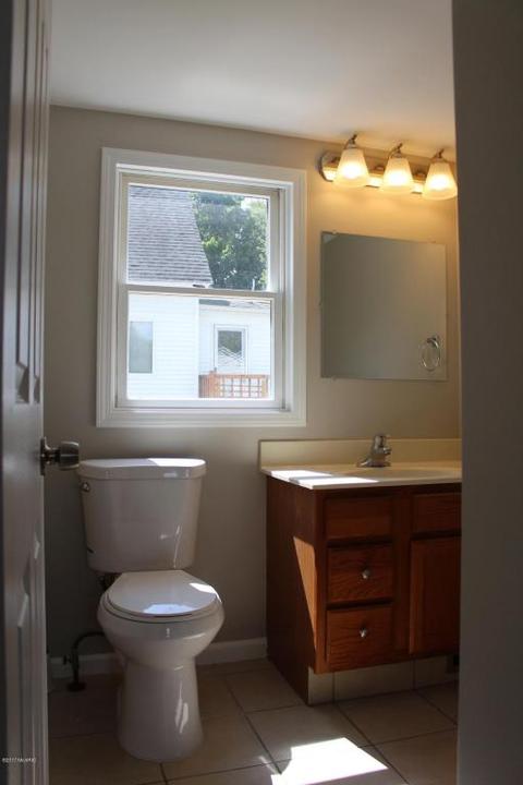 121 E Isabelle St, Belding, MI 48809 photo 7