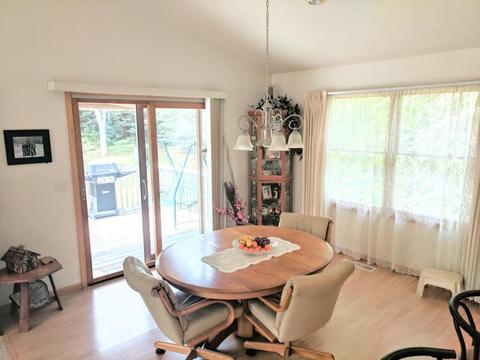 911 Grindle, Lowell, MI 49331 photo 4