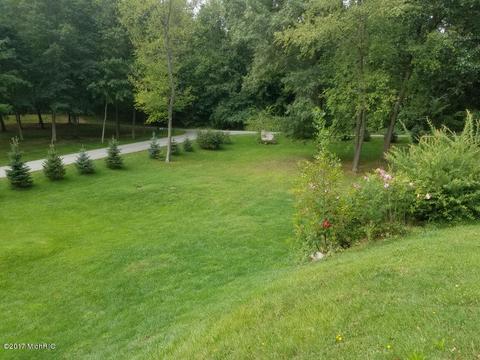 911 Grindle, Lowell, MI 49331 photo 11