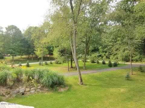 911 Grindle, Lowell, MI 49331 photo 12