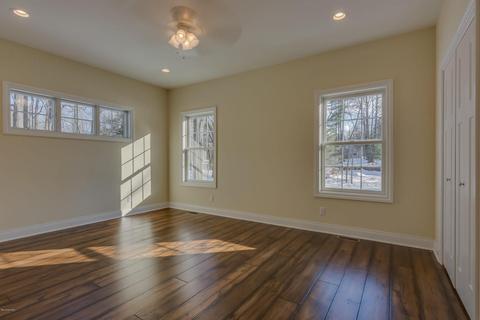 13799 Tamara Ln, Harbert, MI 49115 photo 12
