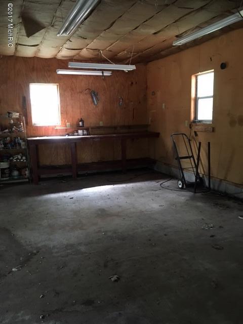 308 Shady Ln, Roscommon, MI 48653 photo 5