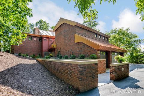 8801 Fulton St E, Ada, MI 49301 photo 1