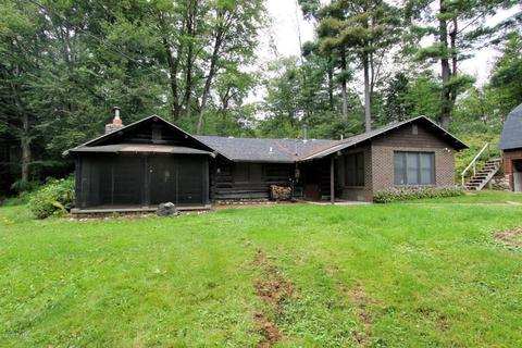 2427 N Luce Ave, White Cloud, MI 49349 photo 1