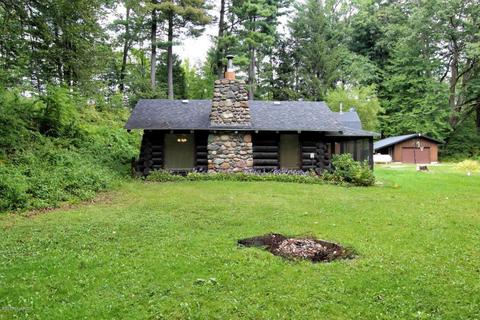 2427 N Luce Ave, White Cloud, MI 49349 photo 2