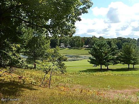 9378 Stonebridge Dr #8, Canadian Lakes, MI 49346