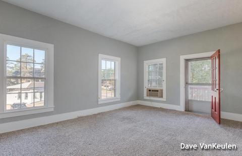 604 E Main St, Lowell, MI 49331 photo 12