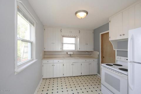 235 E Commerce, Grant, MI 49327 photo 9