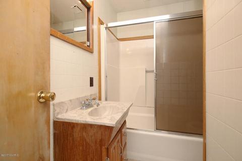235 E Commerce, Grant, MI 49327 photo 15