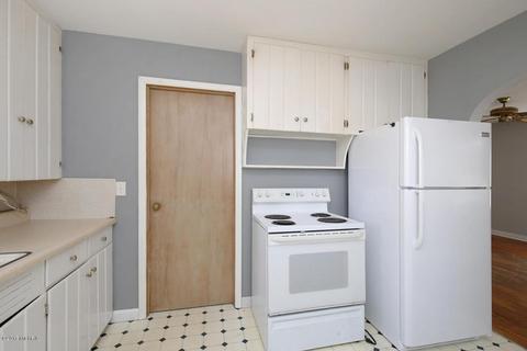 235 E Commerce, Grant, MI 49327 photo 10