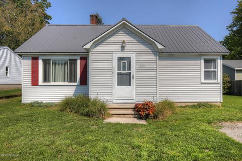 235 E Commerce, Grant, MI 49327 photo 2