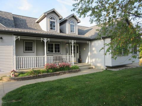 657 E Winegar Rd, Morrice, MI 48857 photo 2