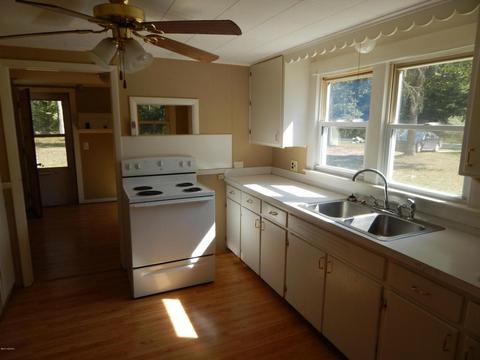 2695 S Walnut, White Cloud, MI 49349 photo 19