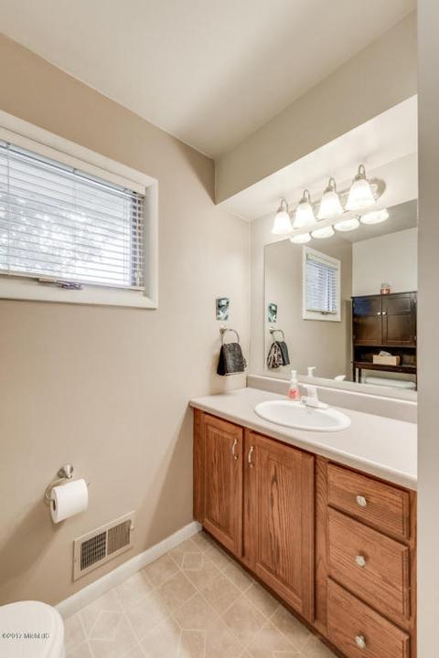 319 N Orient, Parchment, MI 49004 photo 18