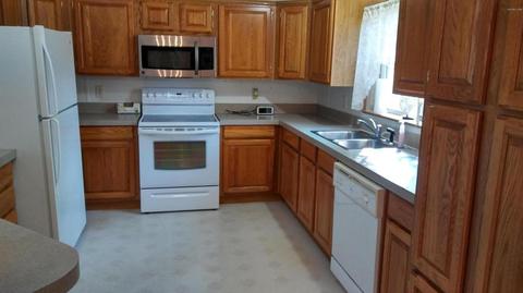 524 E Main St, Maple Rapids, MI 48853 photo 8