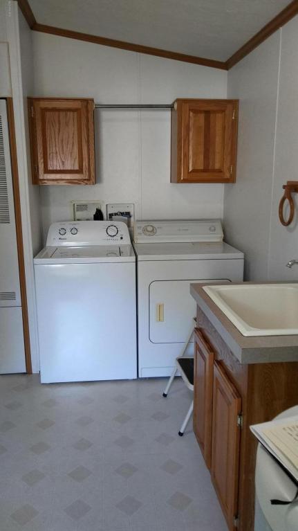 524 E Main St, Maple Rapids, MI 48853 photo 15