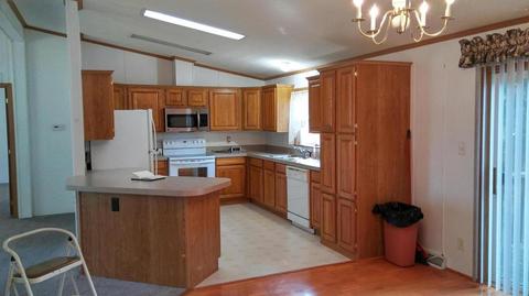 524 E Main St, Maple Rapids, MI 48853 photo 7
