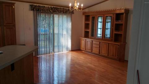524 E Main St, Maple Rapids, MI 48853 photo 6