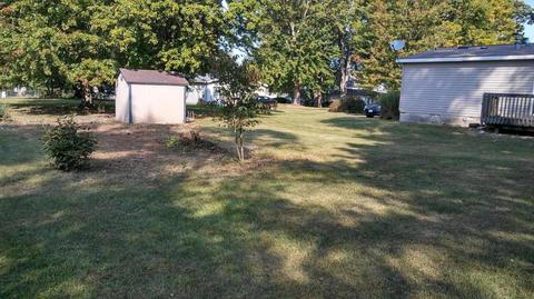 524 E Main St, Maple Rapids, MI 48853 photo 16