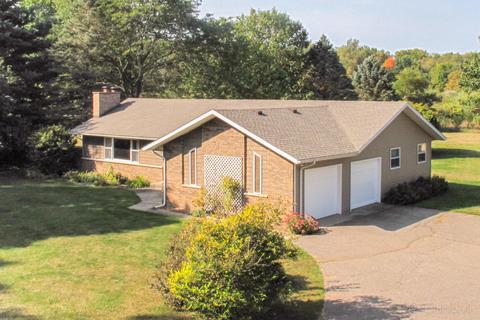 9767 N 17th St, Plainwell, MI 49080 photo 2