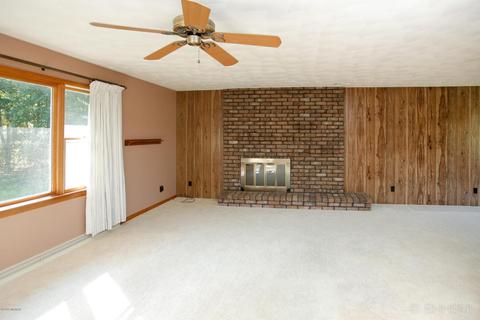 9767 N 17th St, Plainwell, MI 49080 photo 4