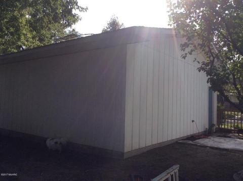 139 Compton St, Bronson, MI 49028 photo 40