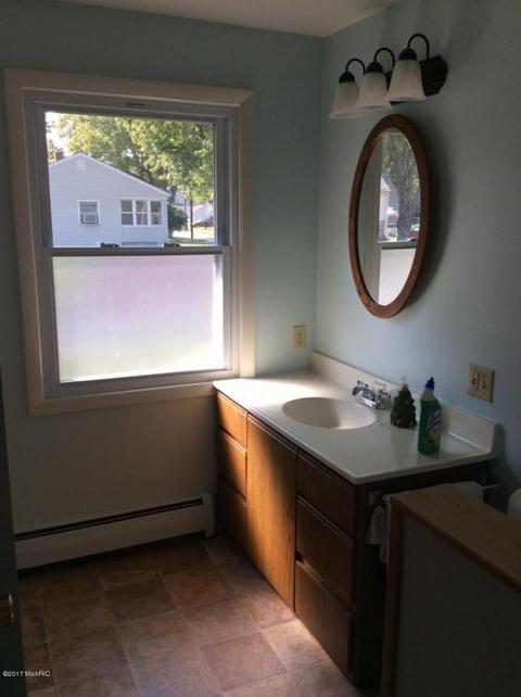 139 Compton St, Bronson, MI 49028 photo 16