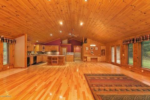 5960 E 48th, Newaygo, MI 49337 photo 3