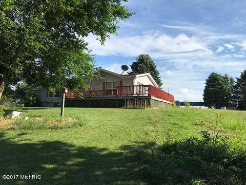 655 Block Rd, Bronson, MI 49028 photo 1