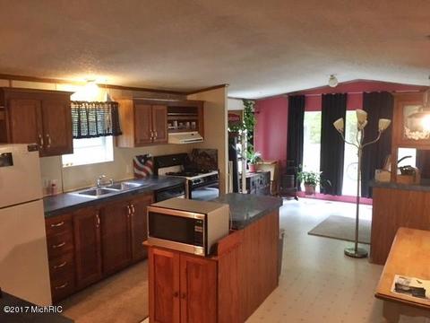 1094 E Six Mile Rd, White Cloud, MI 49349 photo 7