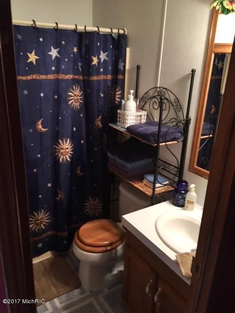 1094 E Six Mile Rd, White Cloud, MI 49349 photo 9