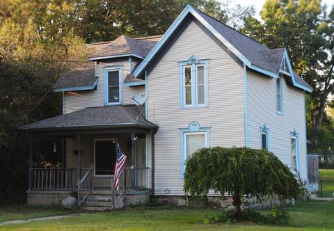 224 E Capital Ave, Bellevue, MI 49021 photo 1