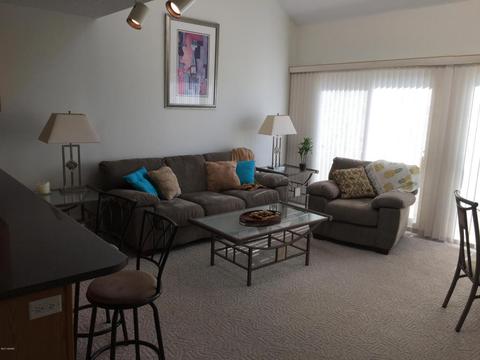 110 Millpoint Dr, Spring Lake, MI 49456 photo 5