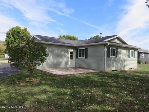180 Smith St, Coldwater, MI 49036 photo 2
