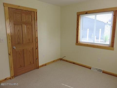 180 Smith St, Coldwater, MI 49036 photo 9