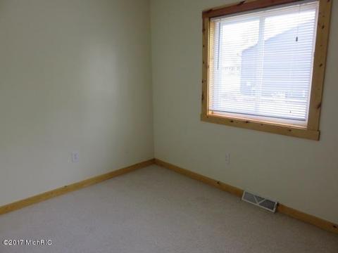 180 Smith St, Coldwater, MI 49036 photo 7