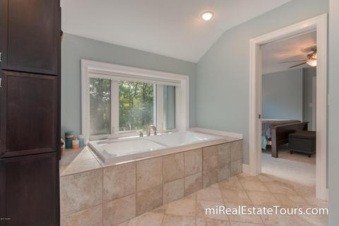 4920 Streamside Pointe Dr, Ada, MI 49301 photo 33