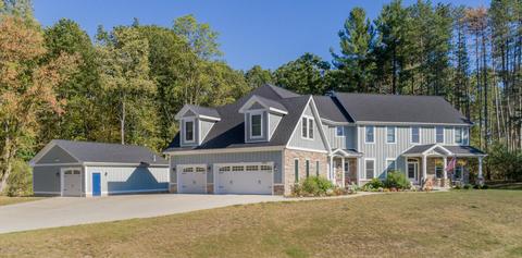 4920 Streamside Pointe Dr, Ada, MI 49301 photo 2