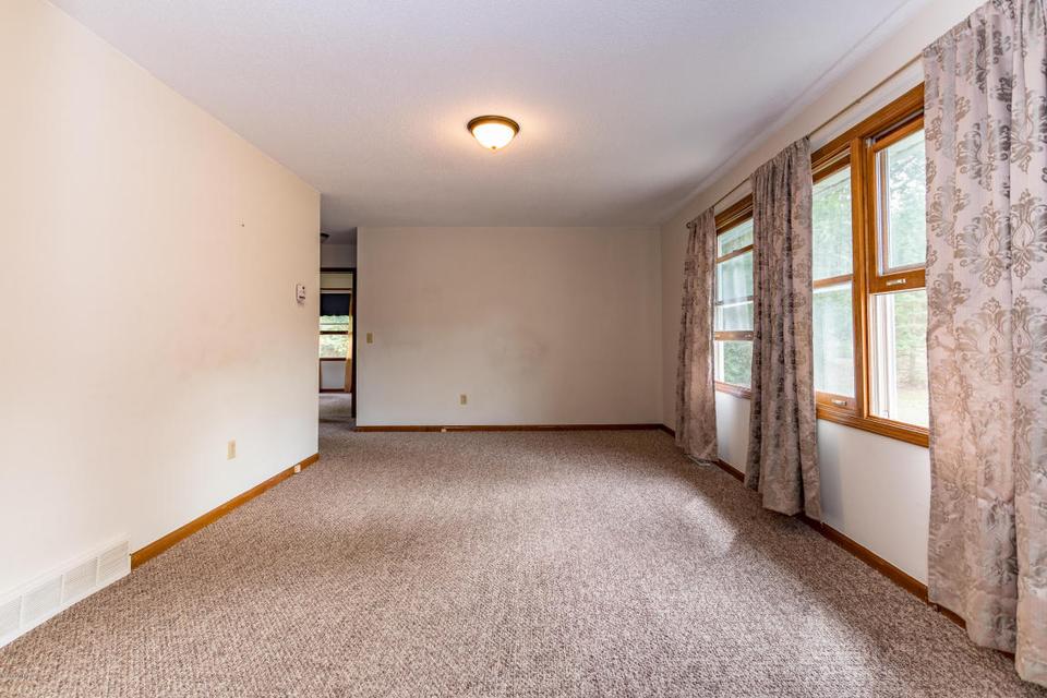  47517 Cr 653, Paw Paw, MI 49079 photo 6