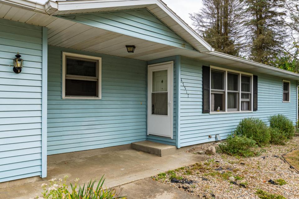  47517 Cr 653, Paw Paw, MI 49079 photo 17