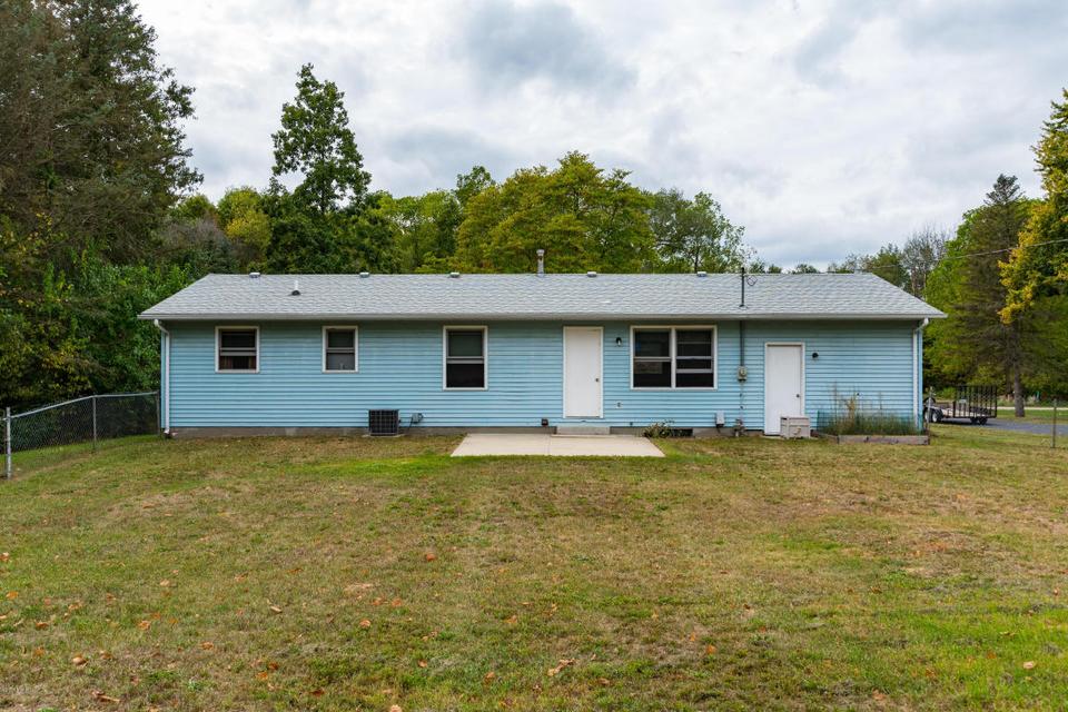  47517 Cr 653, Paw Paw, MI 49079 photo 14