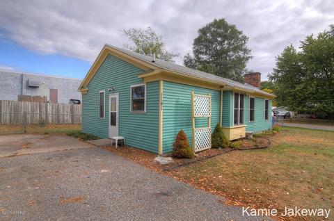 1141 Alderman St, Belding, MI 48809 photo 2